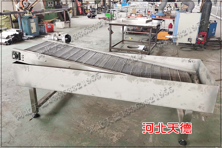 網(wǎng)帶輸送機(jī)